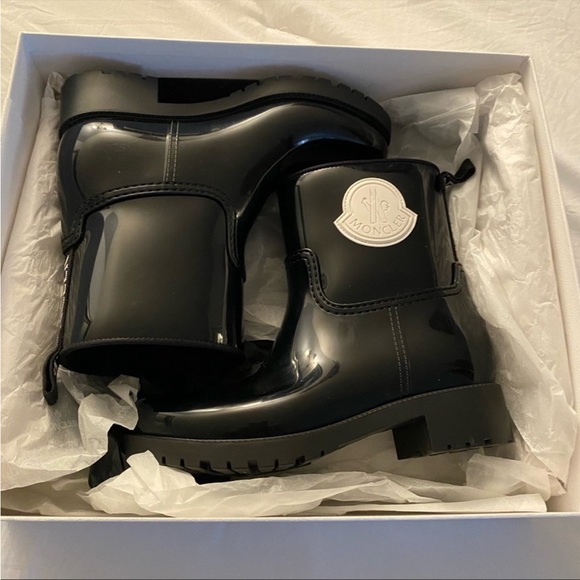 AUTHENTIC✅ MONCLER RAIN BOOTS - Picture 1 of 4